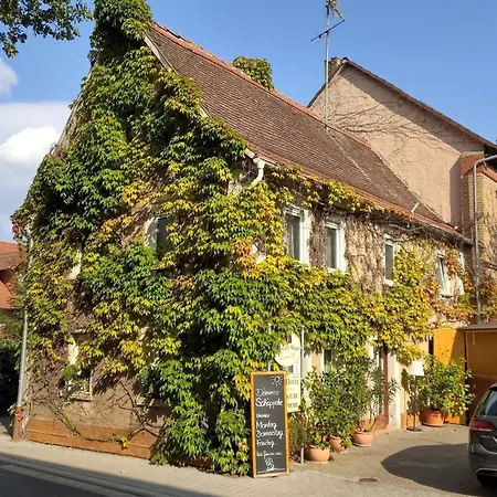 Weingut Weinstube Weinhotel Wolf 3*