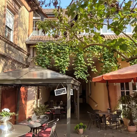 住宿加早餐酒店 Weingut Weinstube Weinhotel Wolf