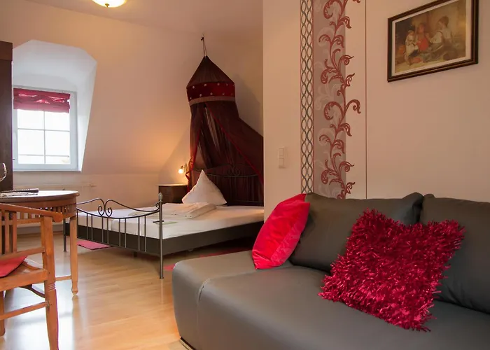 Alojamento de Acomodação e Pequeno-almoço Weingut Weinstube Weinhotel Wolf