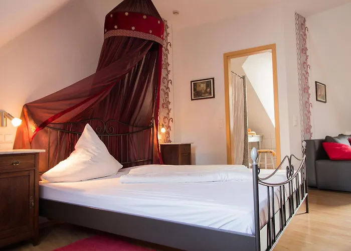 Weingut Weinstube Weinhotel Wolf 3* Harxheim