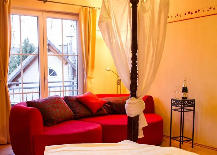 Alojamento de Acomodação e Pequeno-almoço Weingut Weinstube Weinhotel Wolf