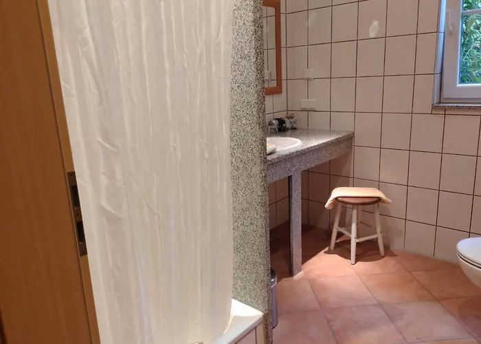 Weingut Weinstube Weinhotel Wolf Alojamento de Acomodação e Pequeno-almoço